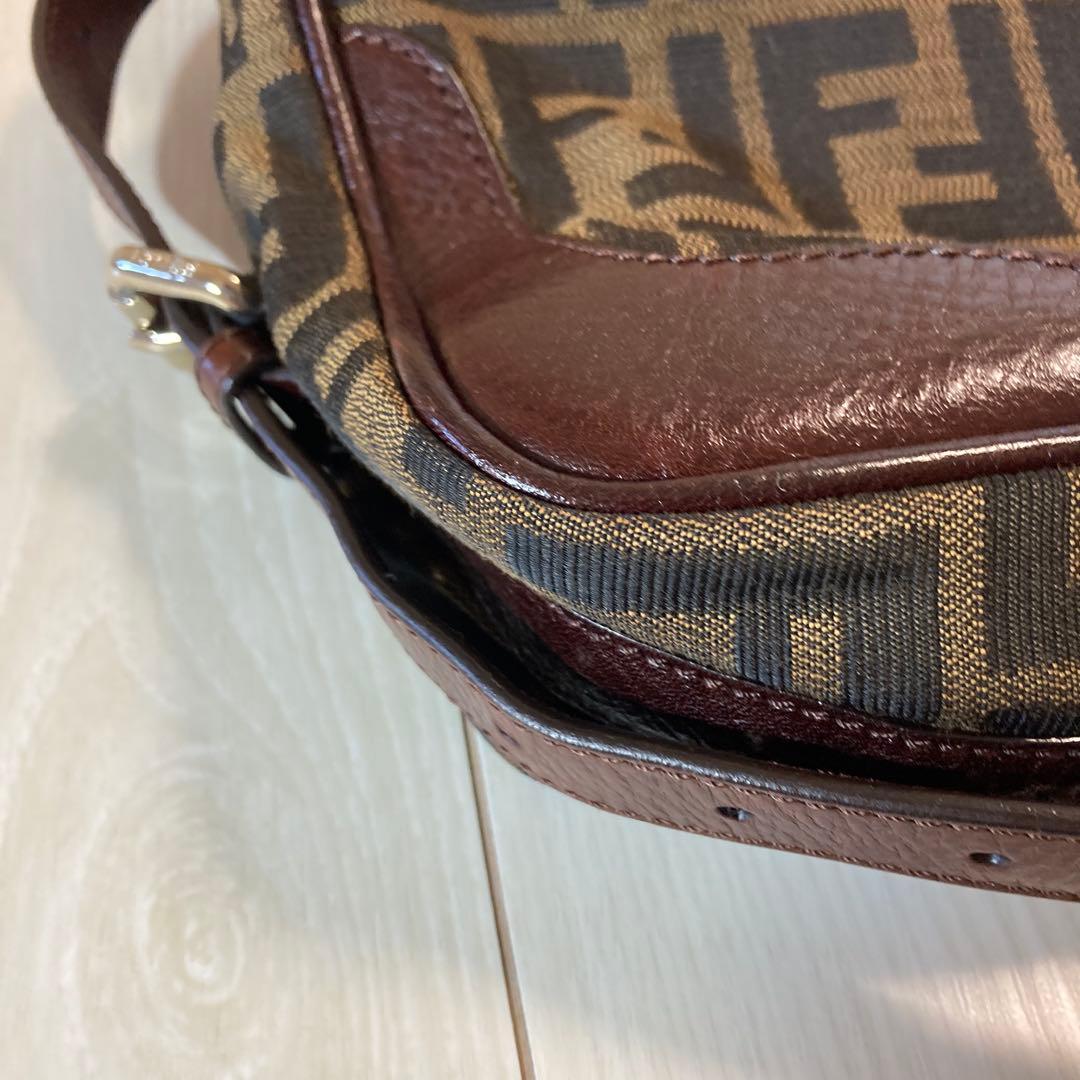 FENDI フェンディ バッグ ズッカ ムートン ショルダー 斜め掛け2WAY
