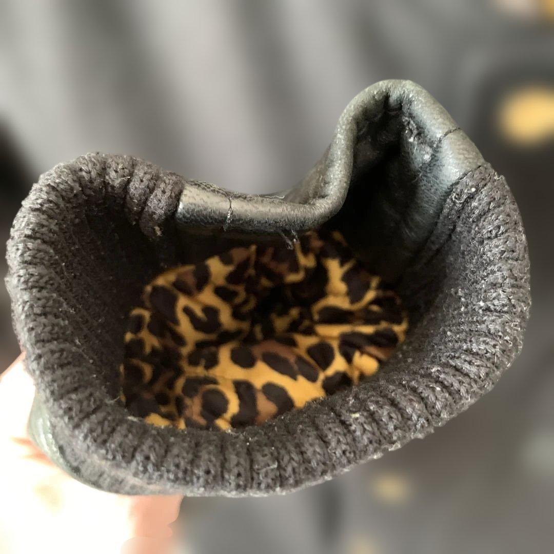 NEW ERA ニューエラ スタジャン レザー 黒 刺繍 裏地ヒョウ柄 L