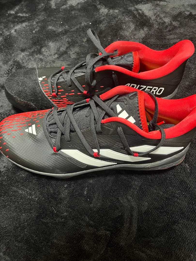 アディダス adizero スパイク シューズ コアブラック/チームパワーレッド