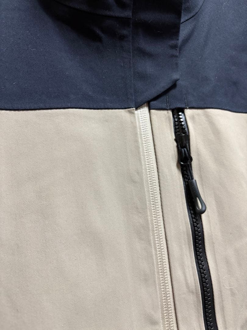 週末SALE！salomonサロモン★スノーウェアレディースL 黒×ベージュ