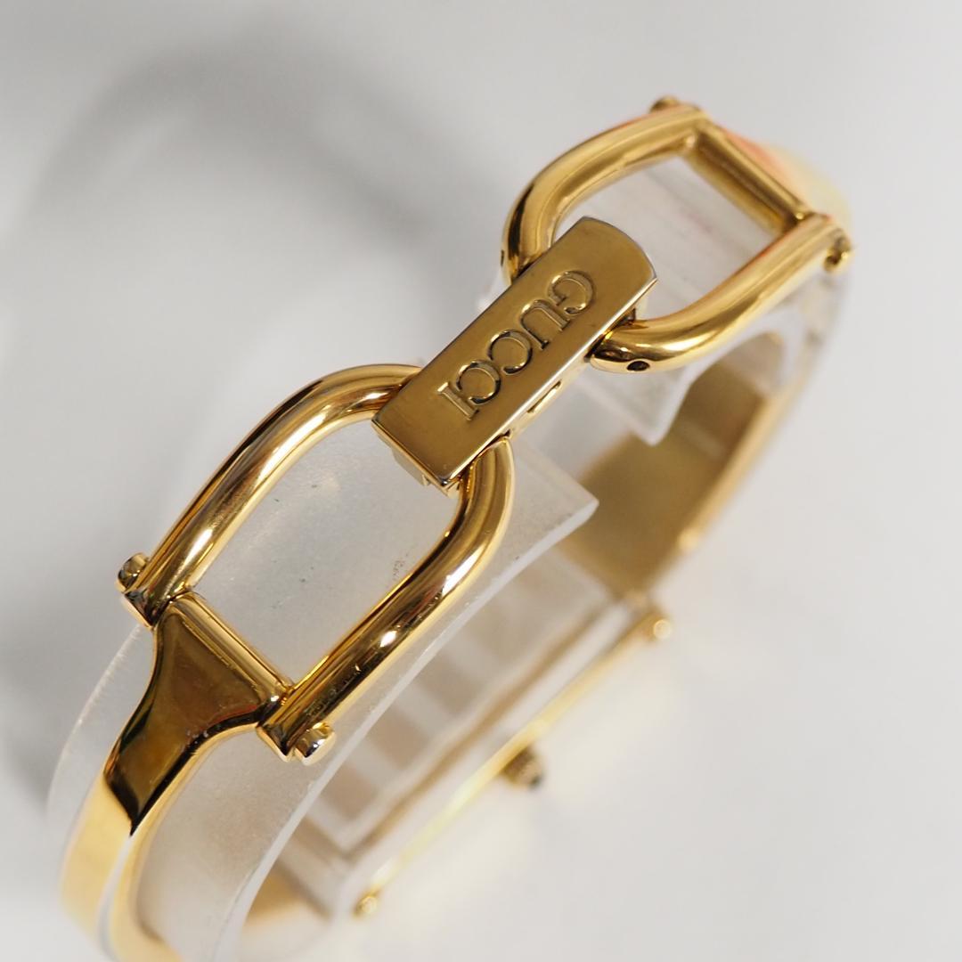 美品 グッチ GUCCI 1500L バングルウォッチ シェル 腕時計 H558