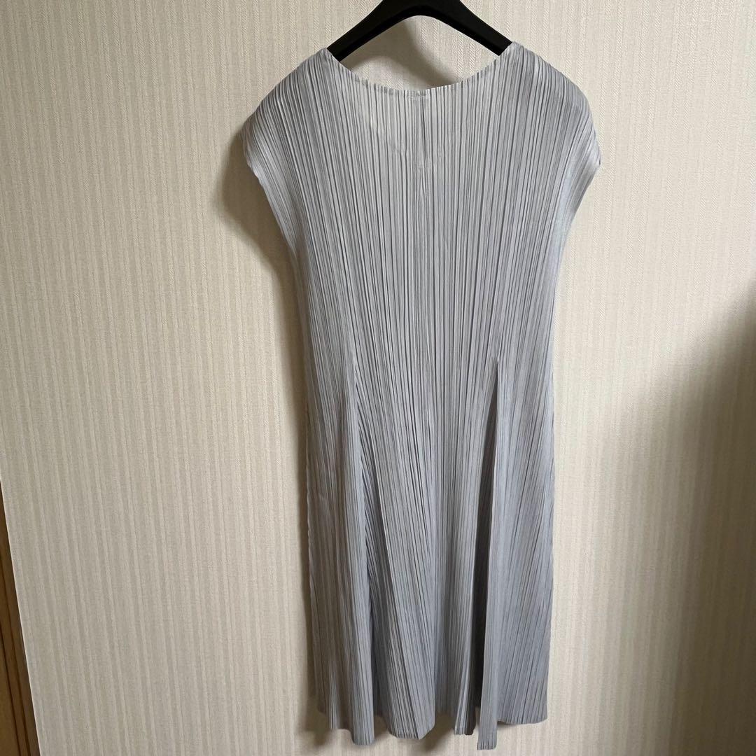 PLEATSPLEASE イッセイミヤケ チュニックワンピース　シルバーグレー
