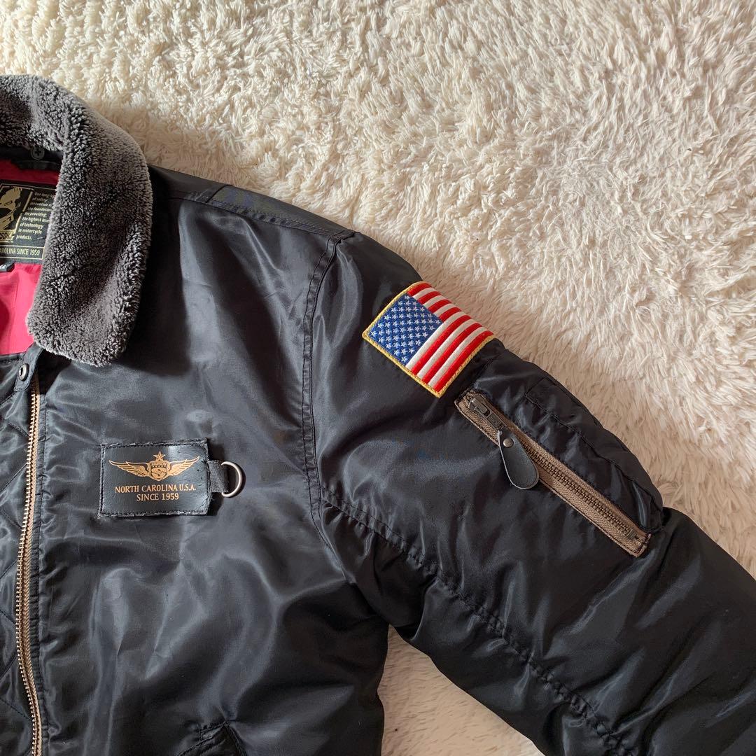 ファー付き襟とパッチが特徴のSIMSONジャケット