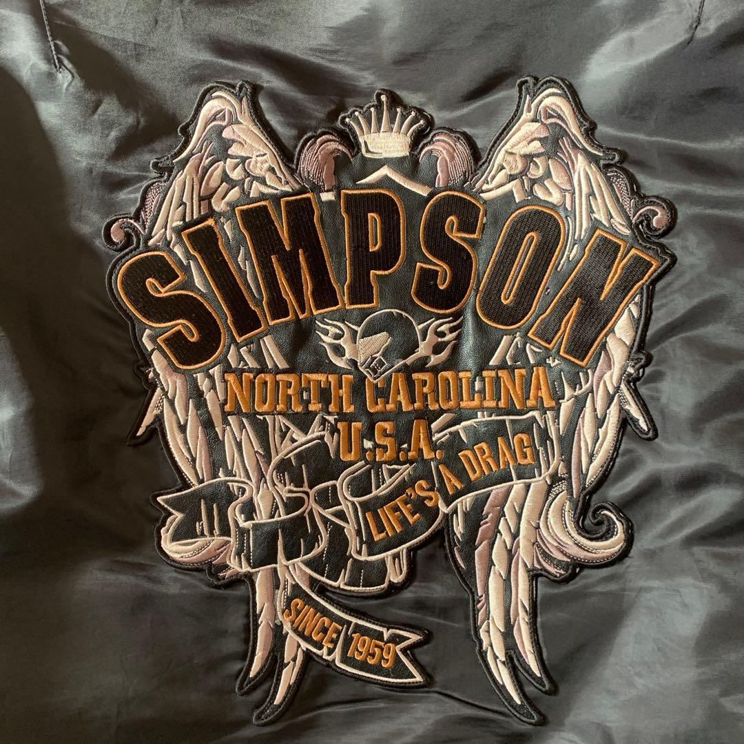 ファー付き襟とパッチが特徴のSIMSONジャケット