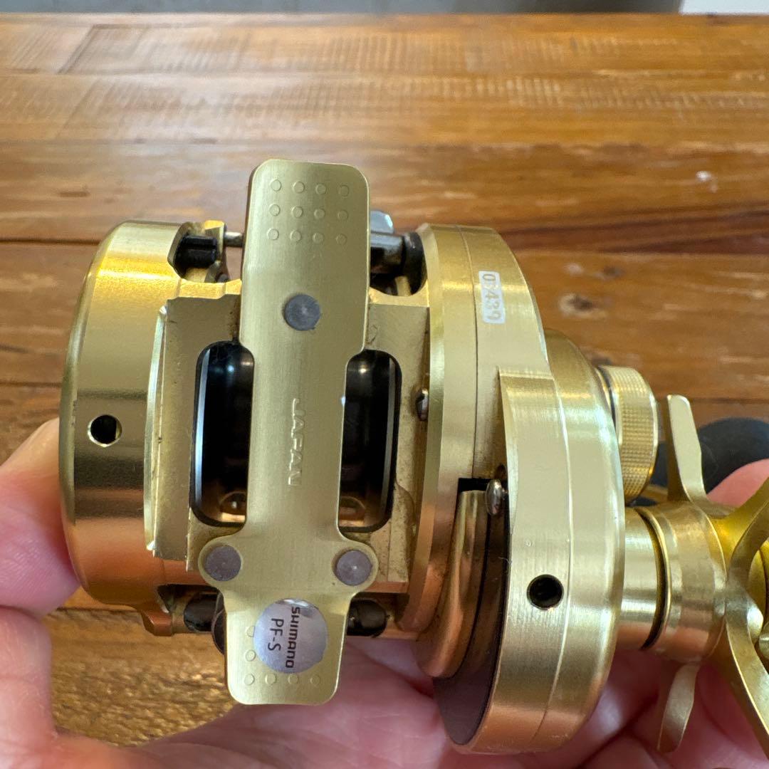 シマノ 15カルカッタコンクエスト 200HG AVAILパワーハンドルカスタム