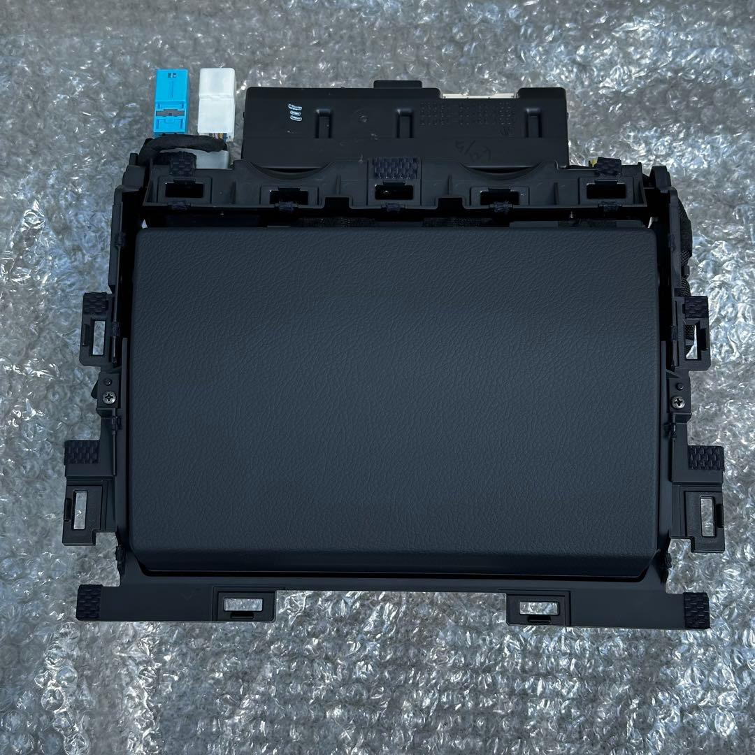 アキ　ct200h モニター