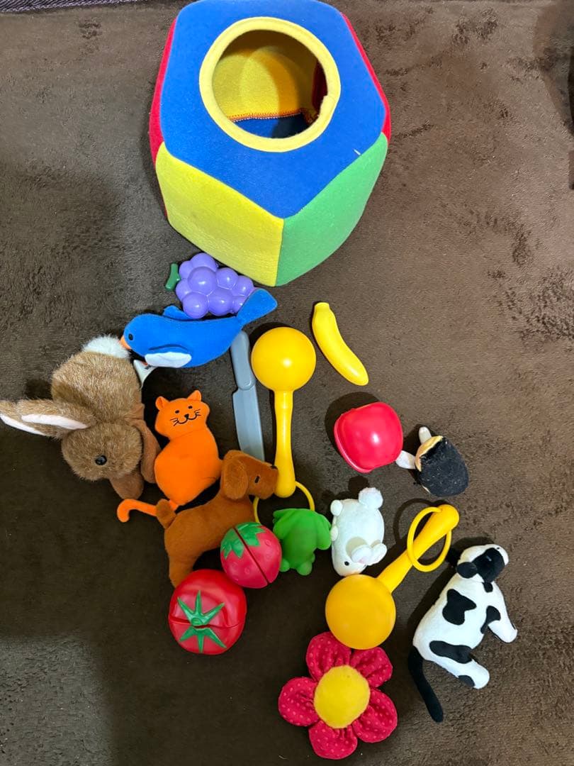 ワールドディズニーPlay Along! 幼児向け絵本セット 7冊&おもちゃ