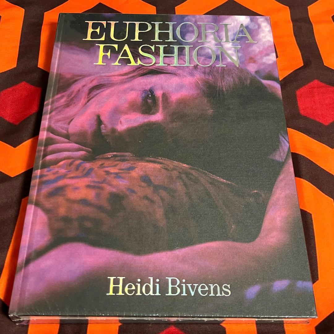 未開封 A24 Euphoria Fashion 本 映画 グッズ アート