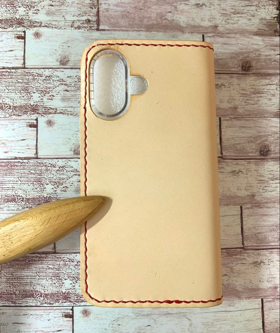 ヌメ革　ナチュラル　iPhoneケース　スマホケース　手帳型　本革　経年変化
