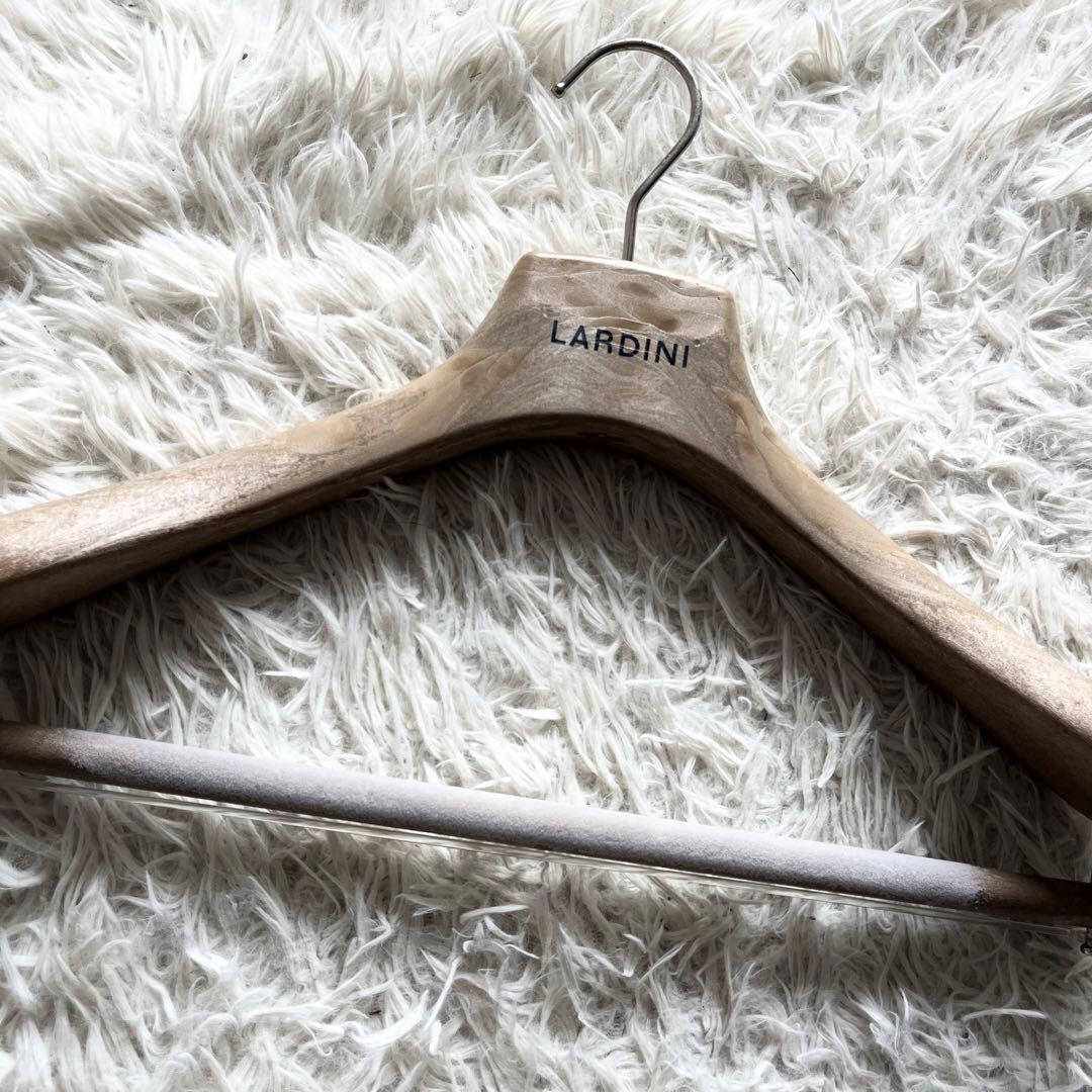③⑤⑨LARDINI 木製 スーツ 最新純正ハンガー