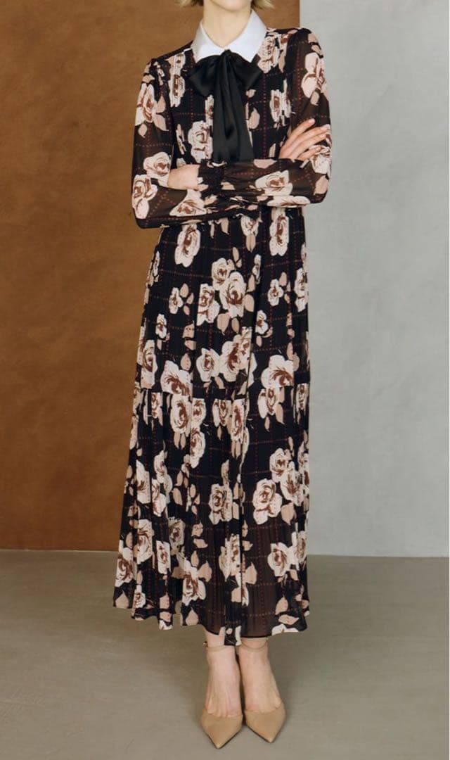 polyester chiffon ボウタイワンピース 内田有紀さん着用