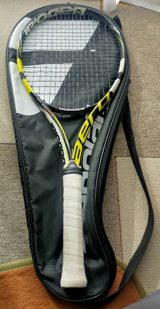 バボラ アエロプロドライブ 2013年モデル　G2 テニスラケット