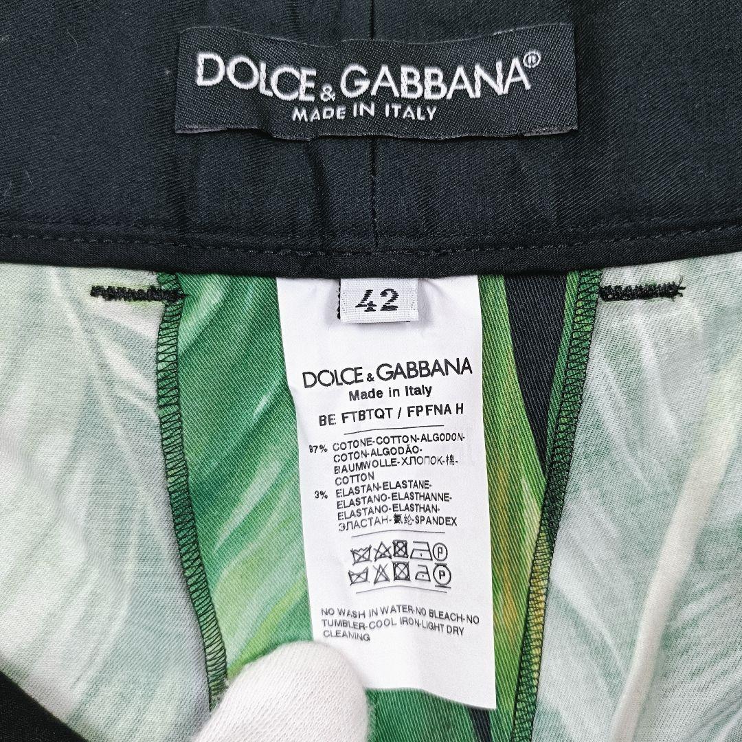 ドルチェ&ガッバーナ ショートパンツ 花柄 総柄 ボタニカル 植物 鳥 動物 黒