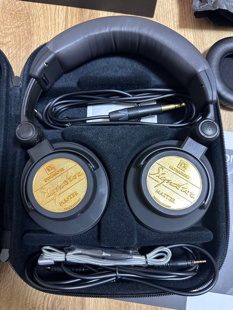レア初代Ultrasone Signature Master 新品同様品