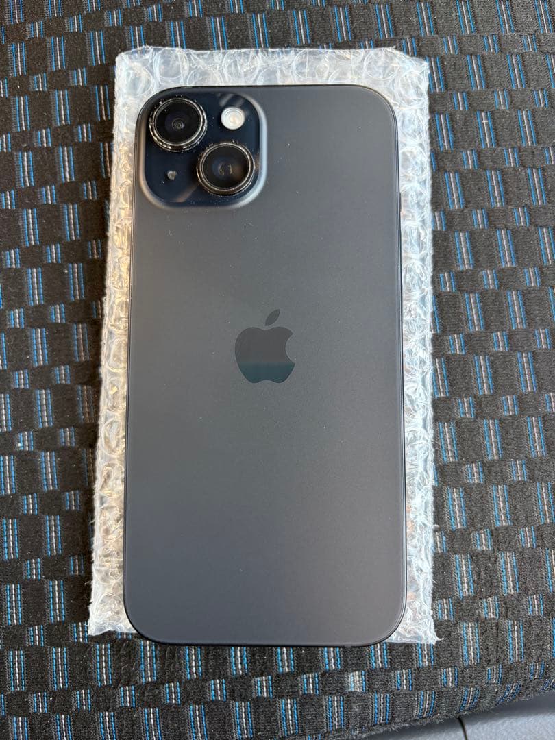 iPhone15本体 バッテリー84% 画面割れなし