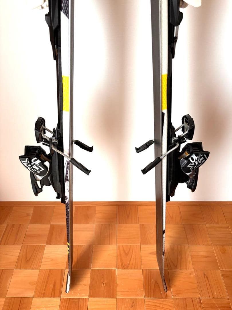 ATOMIC PERFORMER スキー 165cm ポール付き