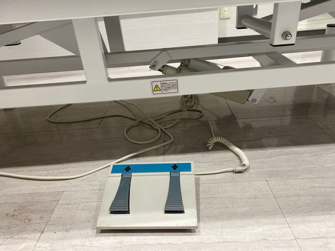 Hiro購入ページ　電動昇降式 業務用施術ベッド 2台　〜11/12