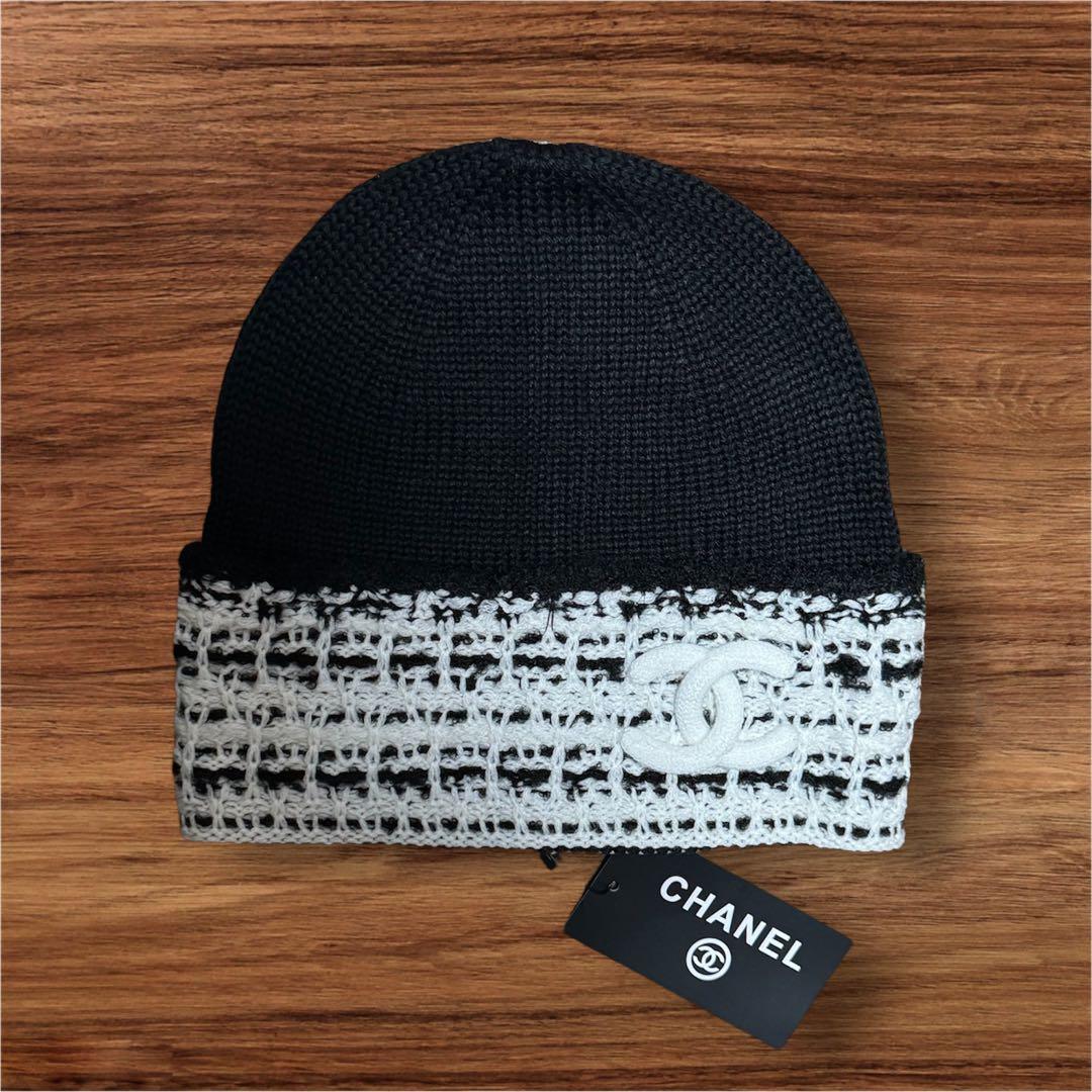 CCロゴ ニット帽 ブラック × ホワイト ツイード柄