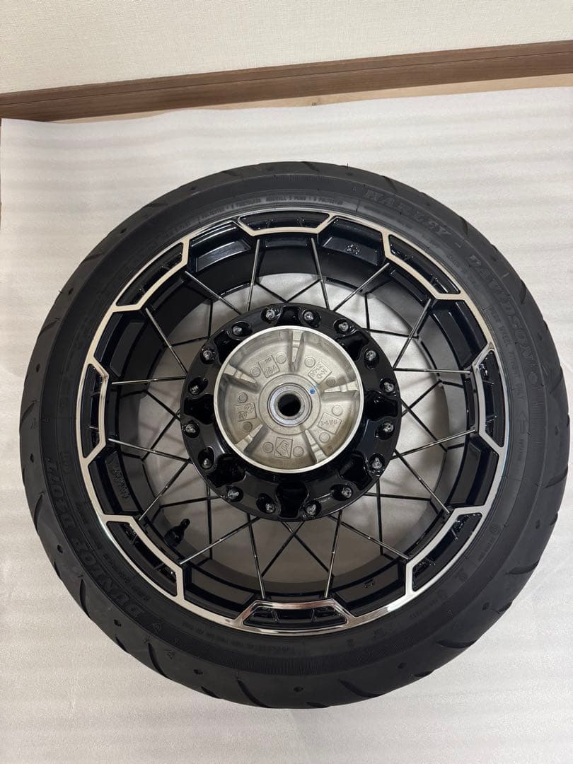 2021ハーレーCVOロードグライド 純正リアホイール