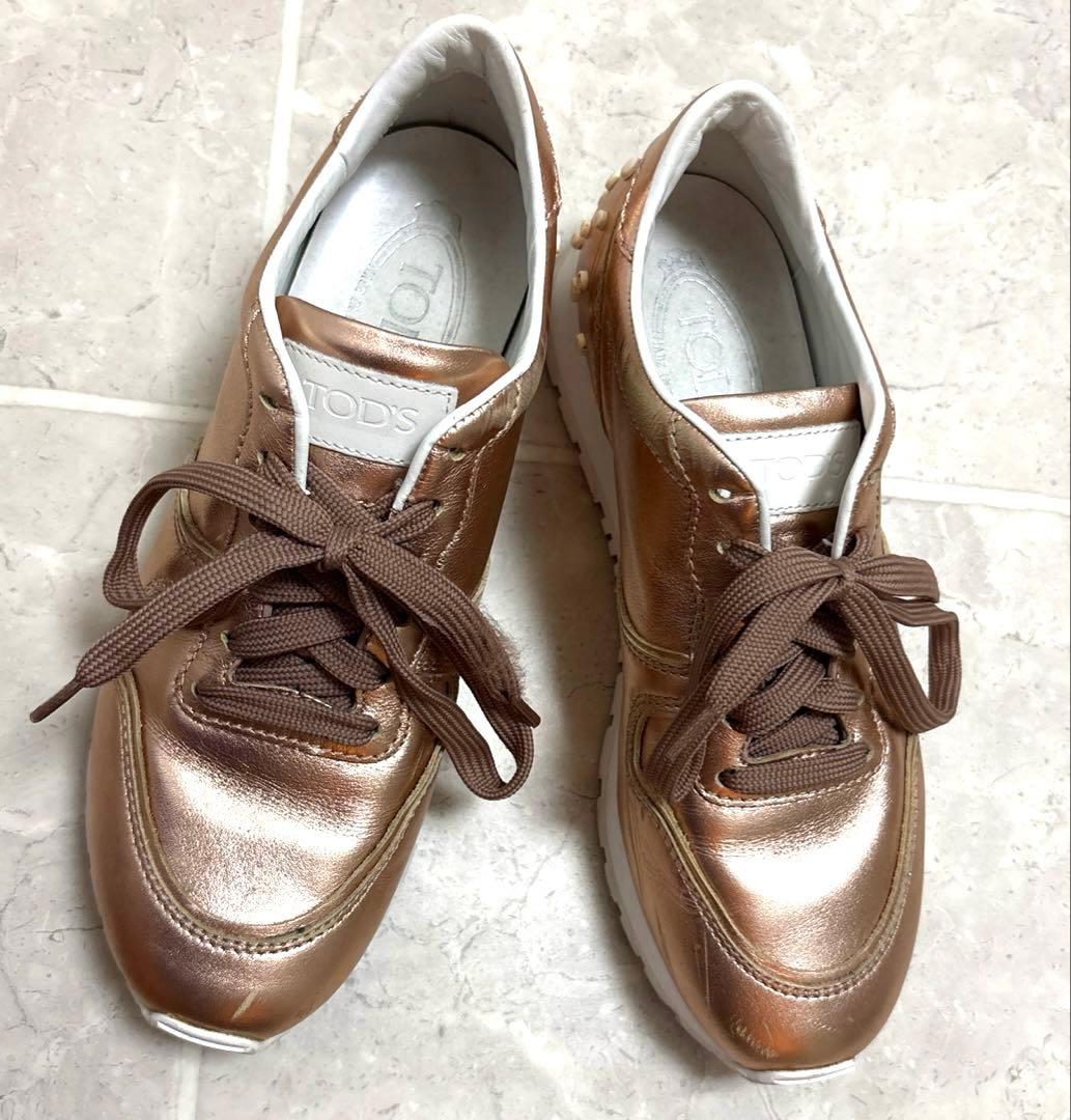 トッズ　スニーカー　ゴールド　37ハーフ