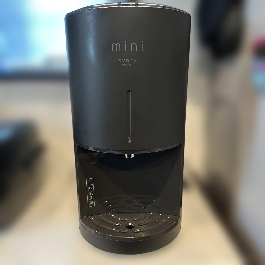 every frecious mini ウォーターサーバー　カートリッジ3つ付き