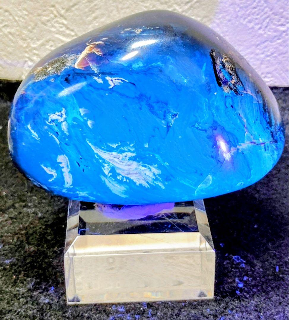 お*ち様 特大　ブルーアンバー タンブル　インドネシアスマトラ 琥珀 鏡面磨き