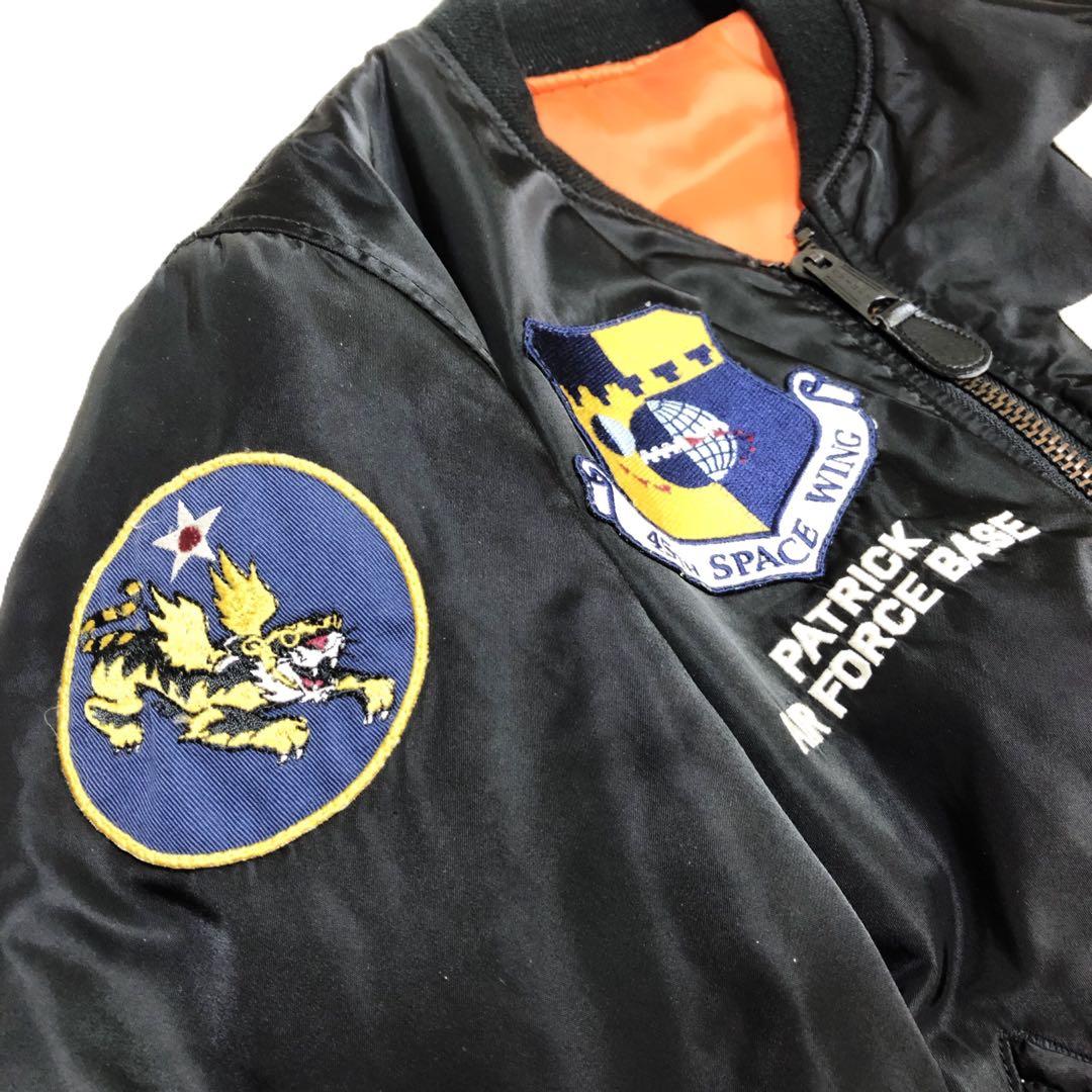 【さとう】AVIREX MA-1 スペースコマンド リバーシブル Lサイズ