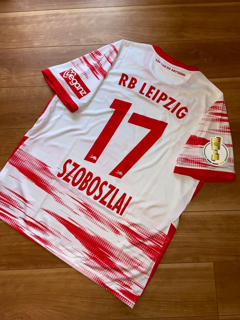 RBライプツィヒ 21-22 ホームユニフォーム #17 ドミニク・ソボスライ