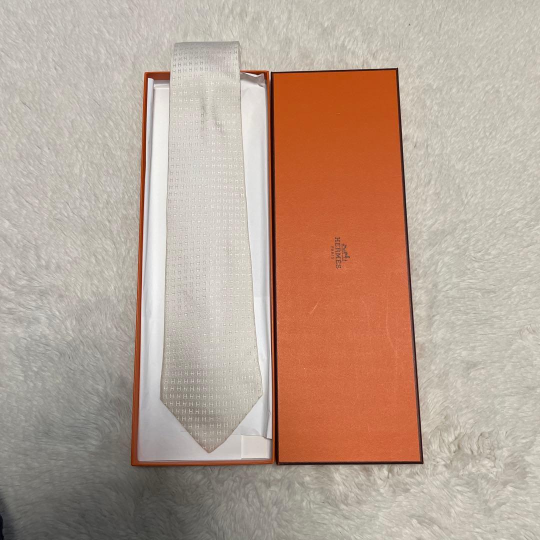 HERMES エルメス ネクタイ H柄 ホワイト