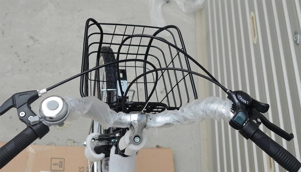 在庫処分 折りたたみ自転車 6段変速２６インチ ミニベロ ママチャリカゴ付【白