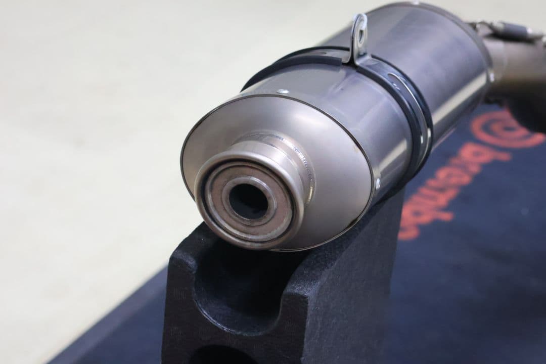 CBR600RR 05-06 PC37　後期　ストライカースリップオンマフラー