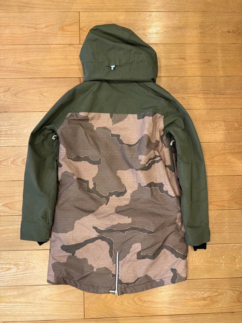BURTON スノーボードウェア 女性用 Sサイズ ゴアテックス
