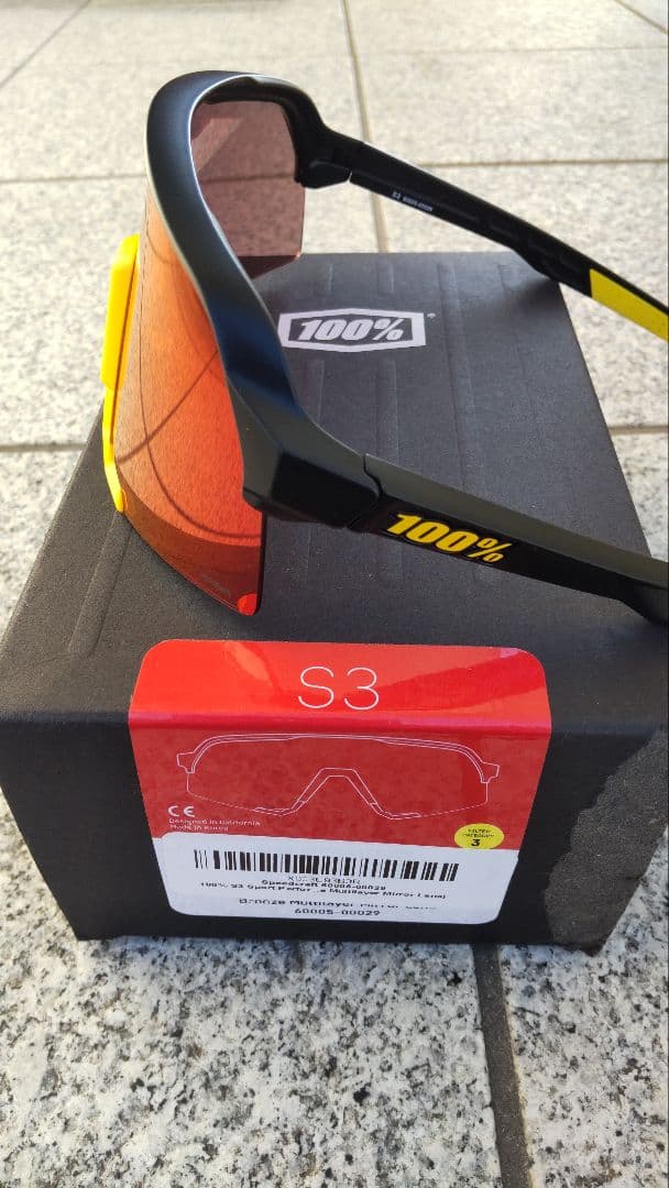 100% S3 ワンハンドレッド　サングラス 　ブラック　レッドミラーレンズ