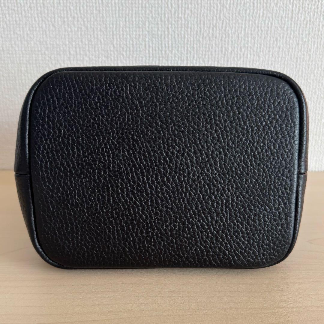 Hush Tug 巾着レザーバッグ ブラック