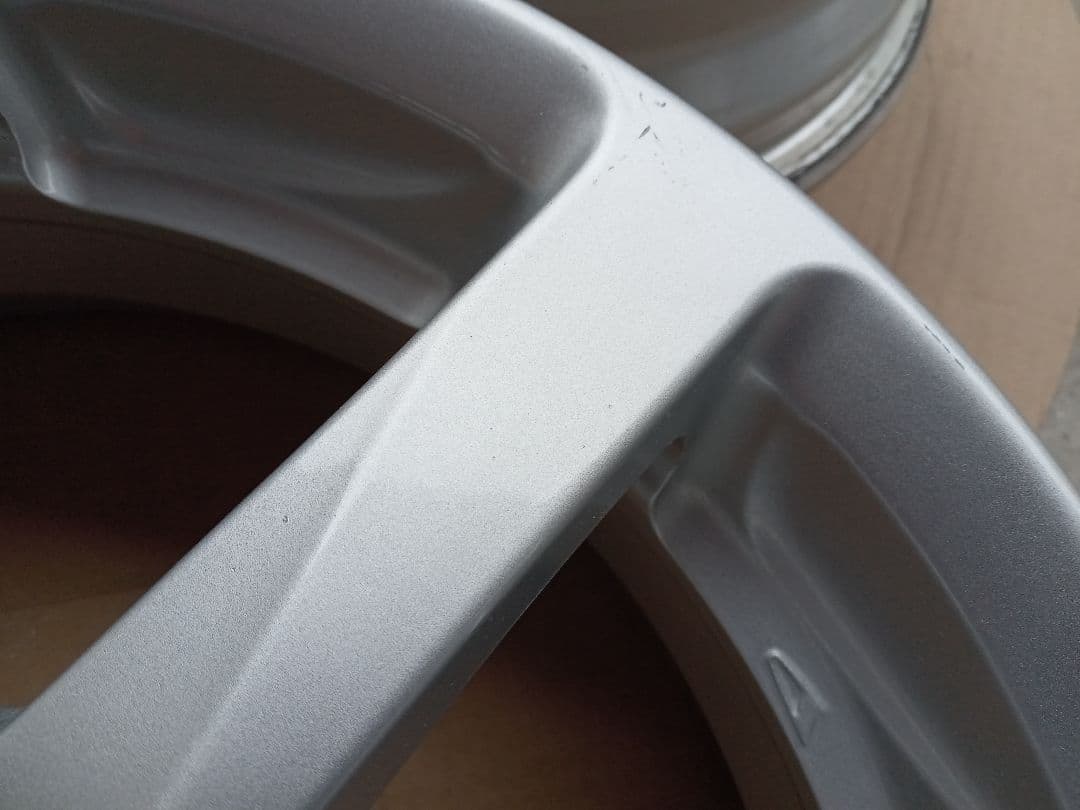 ダイハツ純正１４インチホイール