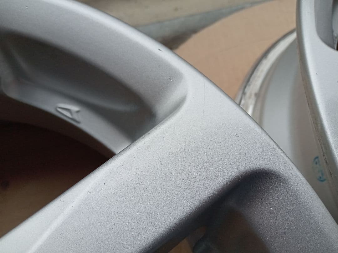 ダイハツ純正１４インチホイール