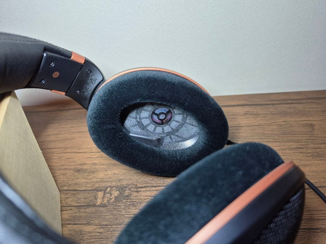 M*X様 SENNHEISER HD505 開放型 有線ヘッドホン