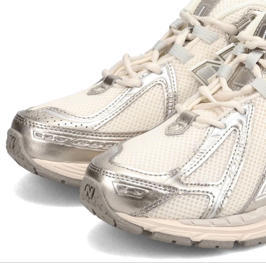 【新品未使用】New Balance1906R ゴールド スニーカー23.5