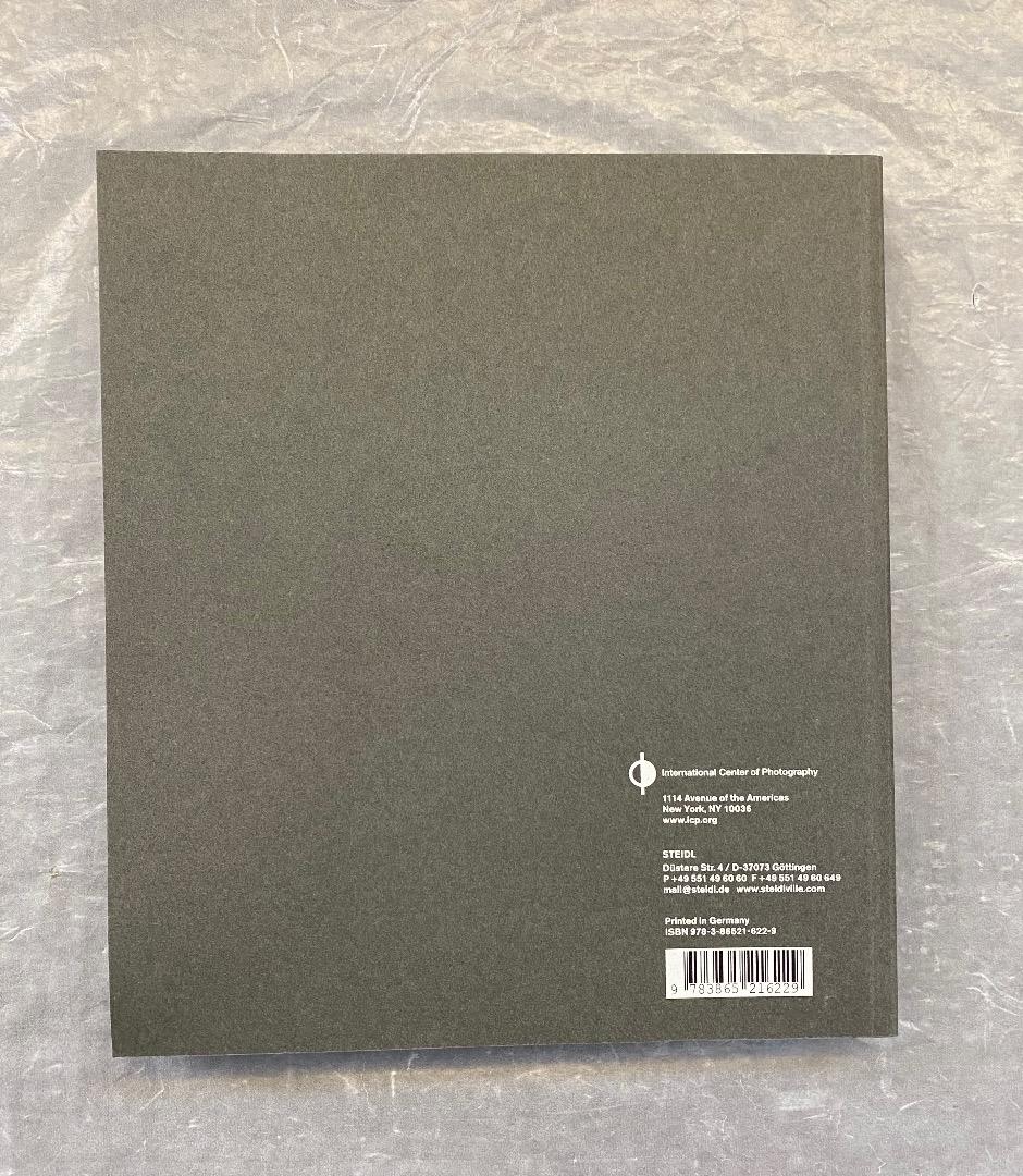 洋書希少）Archive Fever（展覧会図録）、2008年。