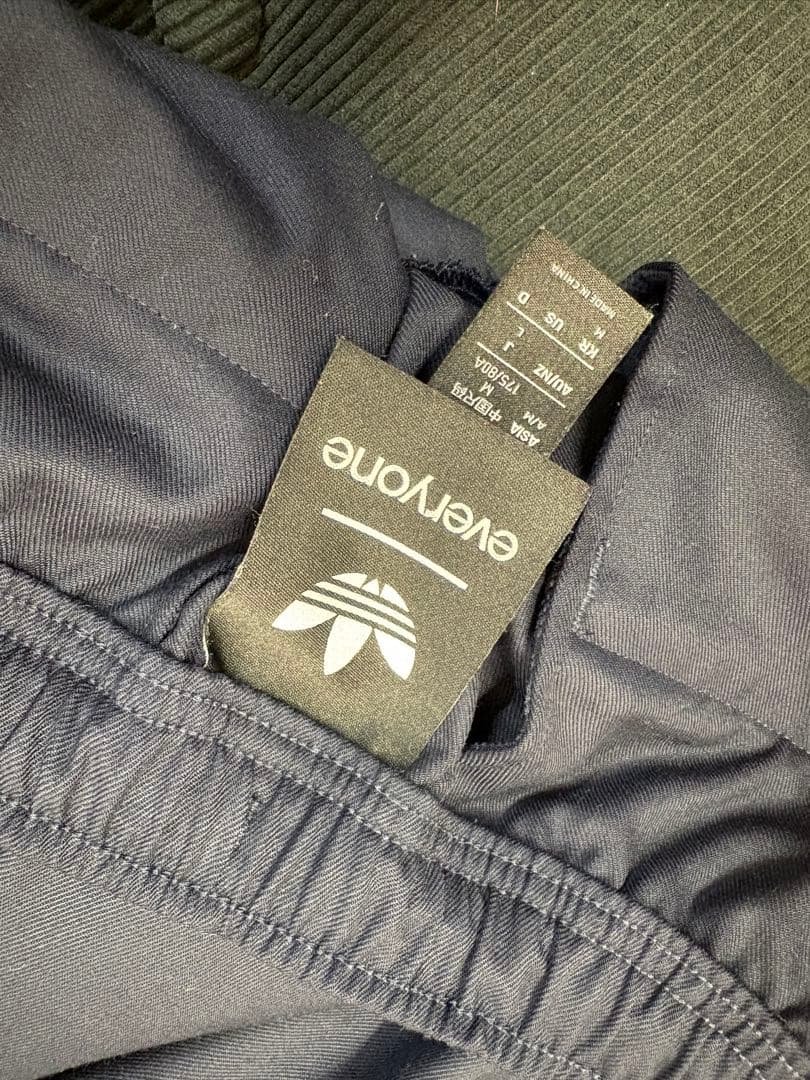 パンツ everyone adidas track pant legend ink