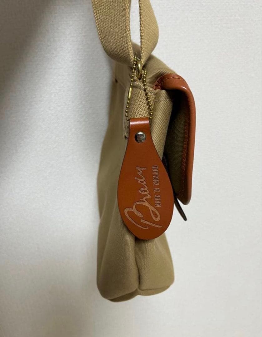 ブレディ Brady AVON ショルダーバッグ 【カーキ】