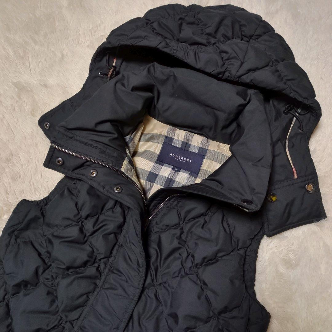 希少美品！BURBERRY LONDON　フードダウンベスト　38　メガチェック