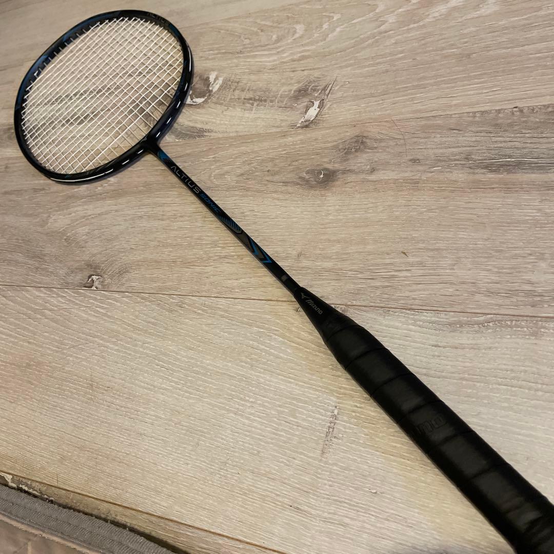 MIZUNO軽量バドミントンラケットブラック×ブルー