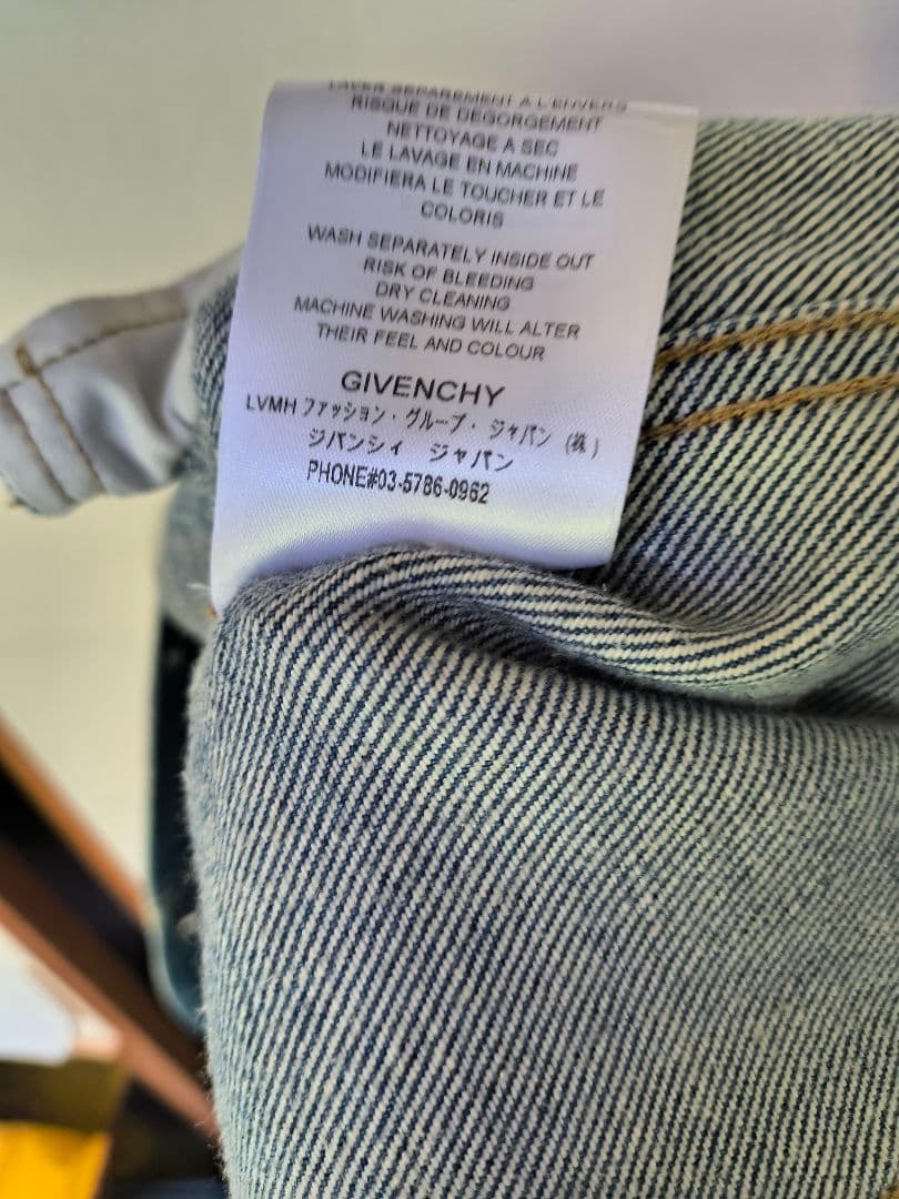 GYVENCHY　デニムジャケット