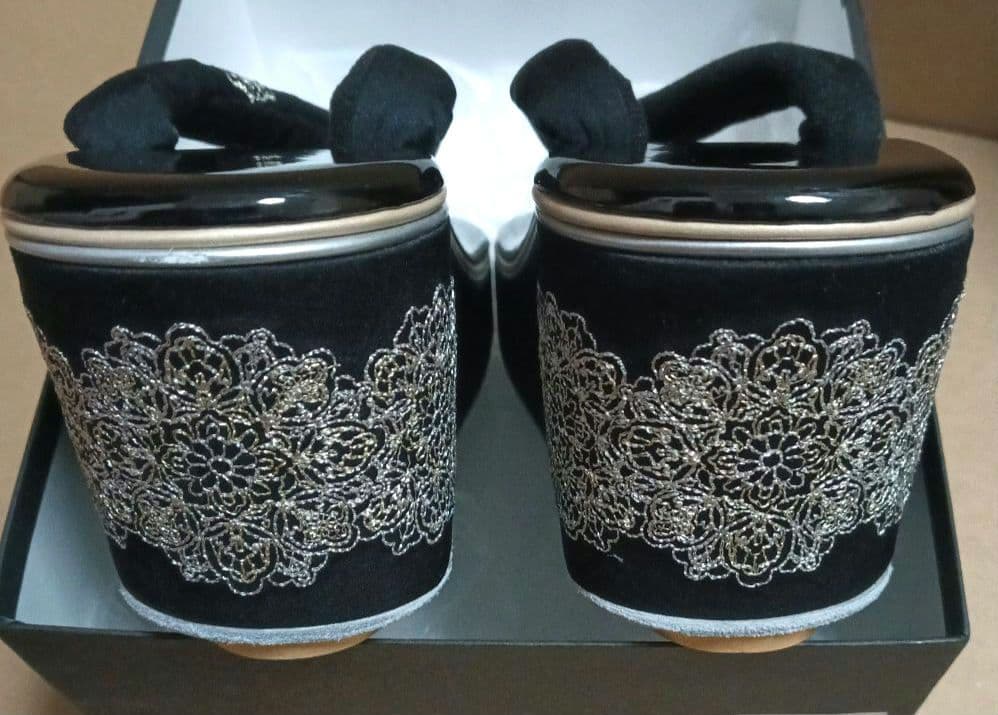 高級 草履・バッグ　刺繍 ラインストーン 厚底　豪華　成人式（振袖）卒業式（袴）