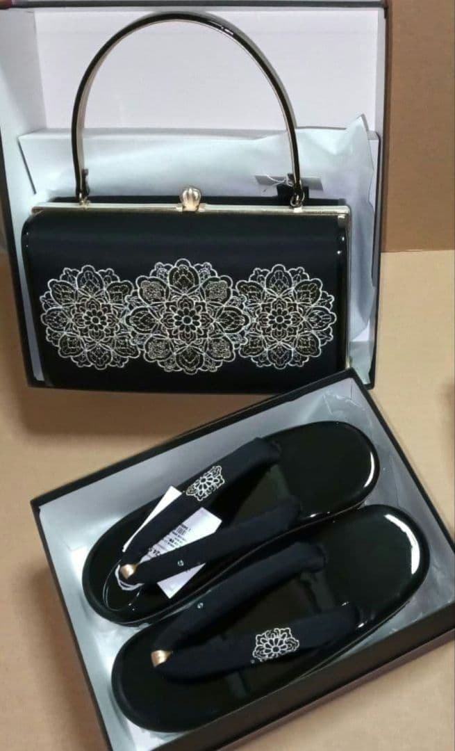 高級 草履・バッグ　刺繍 ラインストーン 厚底　豪華　成人式（振袖）卒業式（袴）