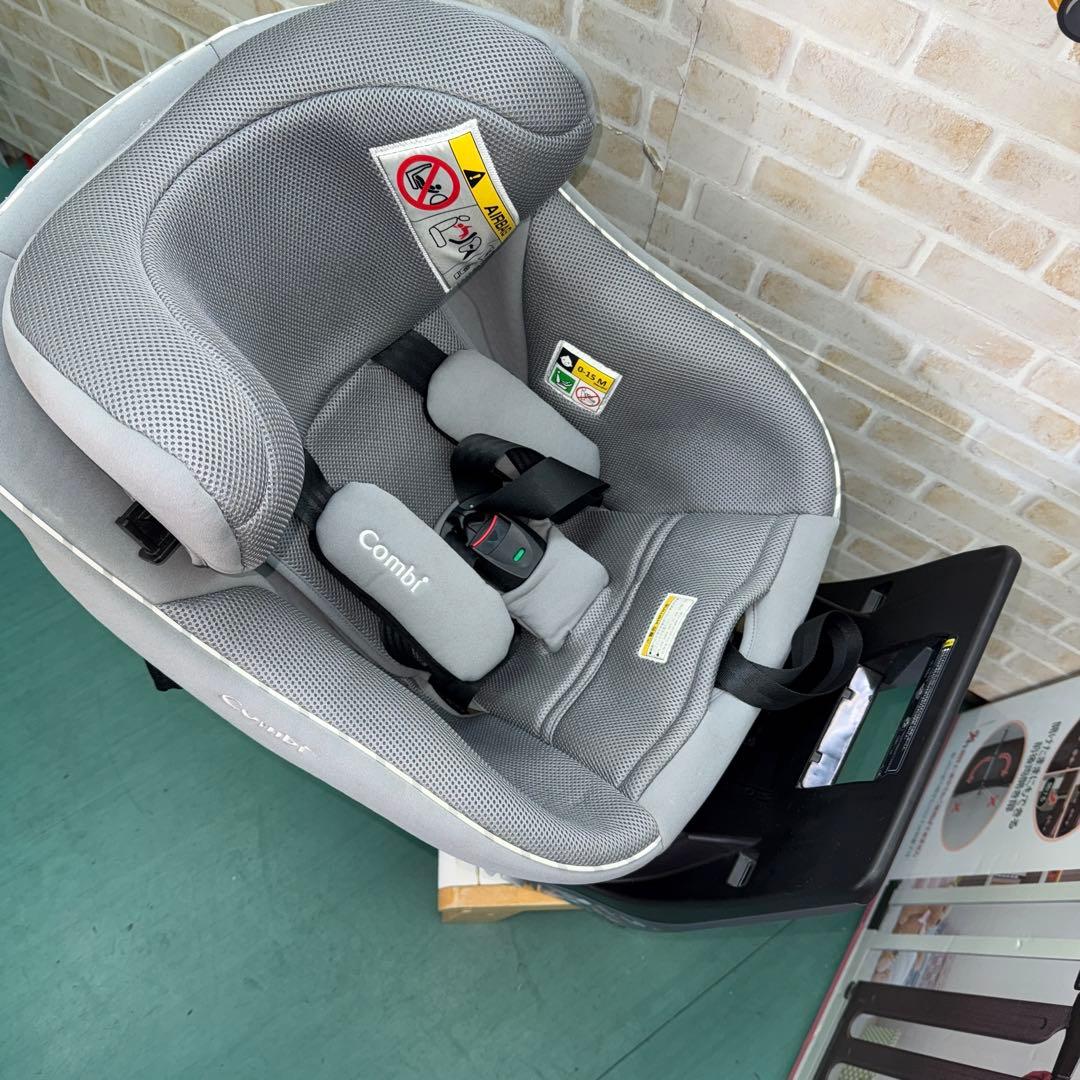 コンビ　クルムーヴ　アドバンス　isofix エッグショック