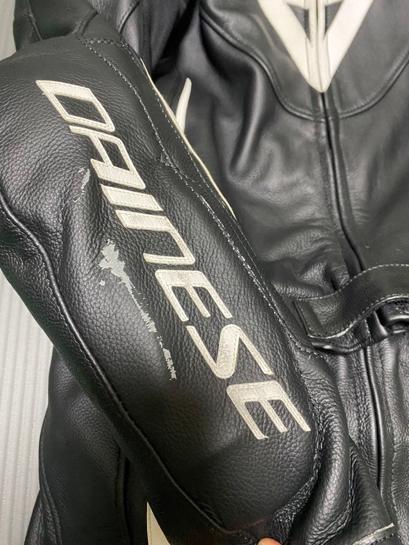 ダイネーゼ　セパレート　レーシングスーツ