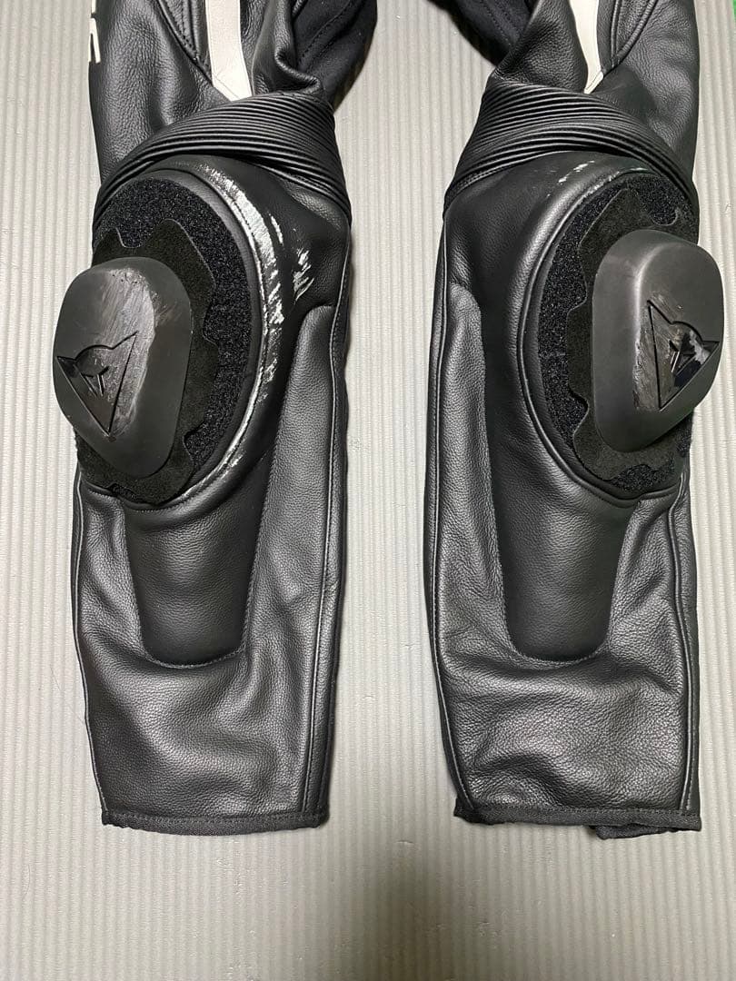 ダイネーゼ　セパレート　レーシングスーツ