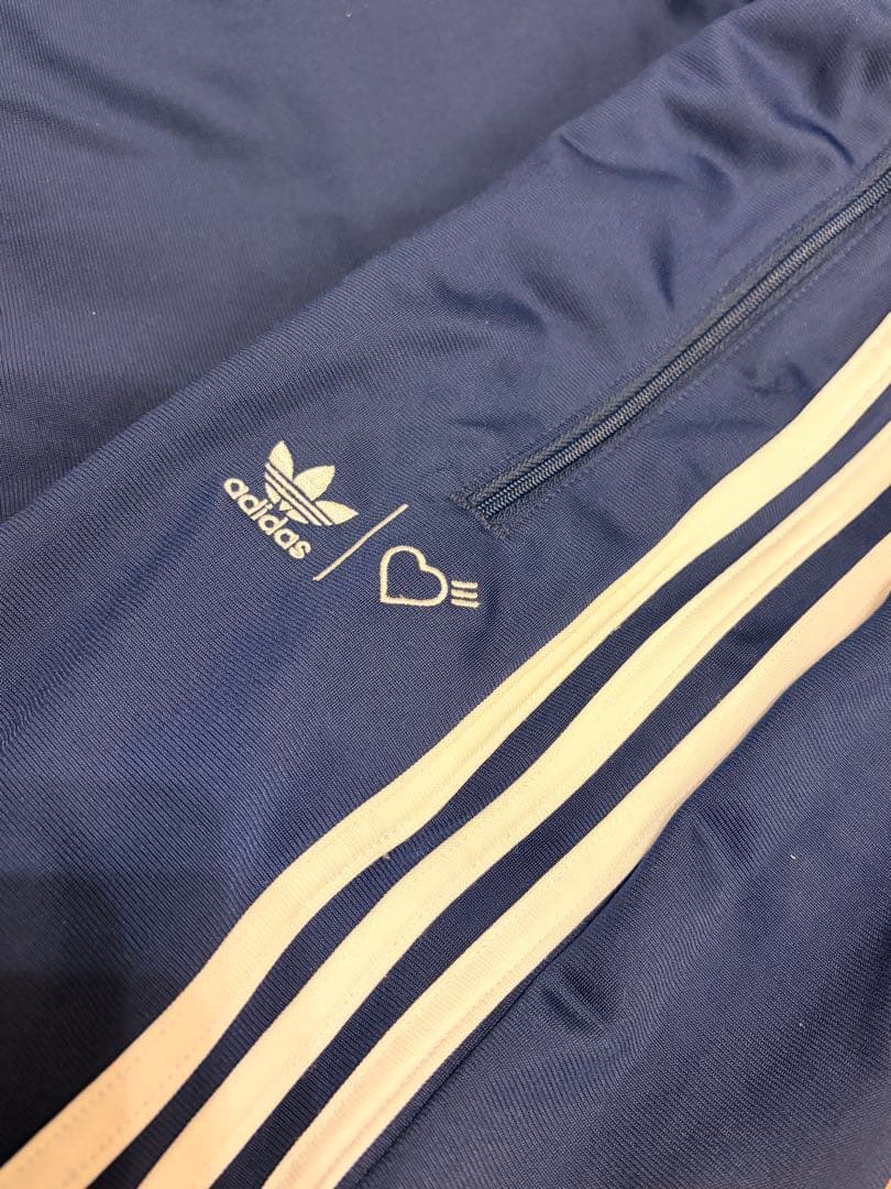 adidasOriginals×HUMAN MADEトラックパンツ（ジャージ）